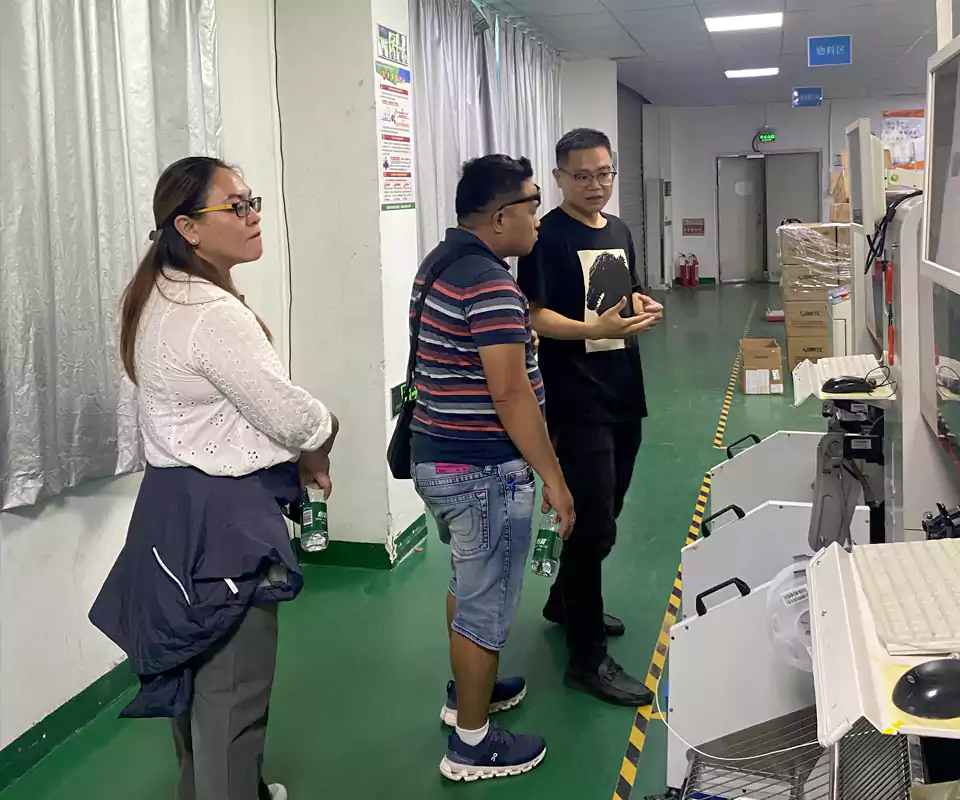 Philippine-Customers-Visit-BAITRONICS-to-Discuss-a-New-Chapter-in-LED-Display-Cooperation2