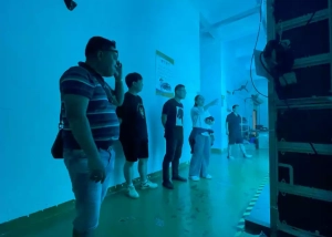 Philippine-Customers-Visit-BAITRONICS-to-Discuss-a-New-Chapter-in-LED-Display-Cooperation3